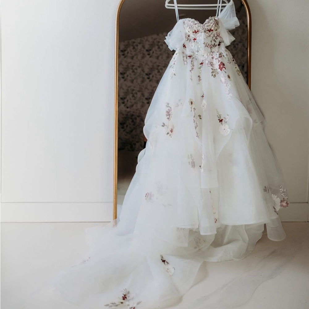 PRIVATE LABEL WEDDING DRESS